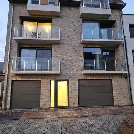 Wantosea Nieuwe Flat Aan Zee, Met Linnen, Airco & Garage Apartment Bredene